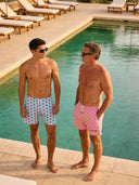 Hombre<strong> </strong><em><strong>Resort</strong></em>